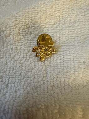 Vintage Gold Tone Special Dad Christian Cross Lapel Pin